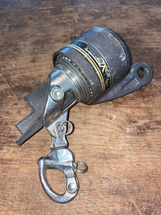 Furlex Upper Swivel- 1 1/4” x 7/8” Pole
