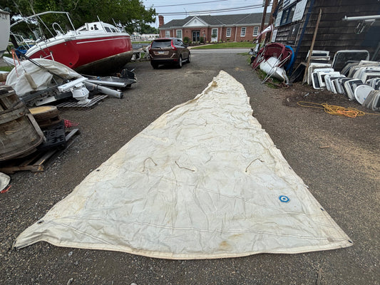 AS IS — Hunter 28.5 Main Sail — 31’ x 29’ x 9’6”