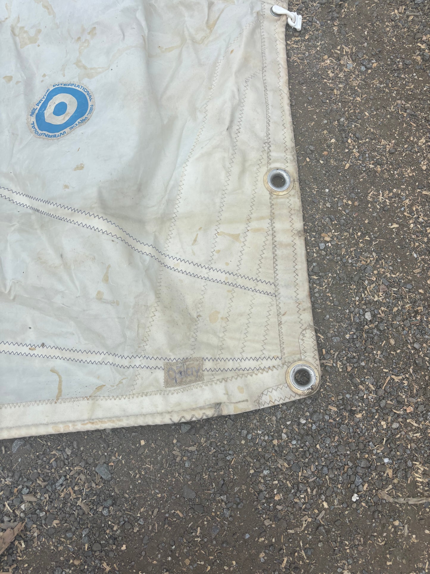 AS IS — Hunter 28.5 Main Sail — 31’ x 29’ x 9’6”