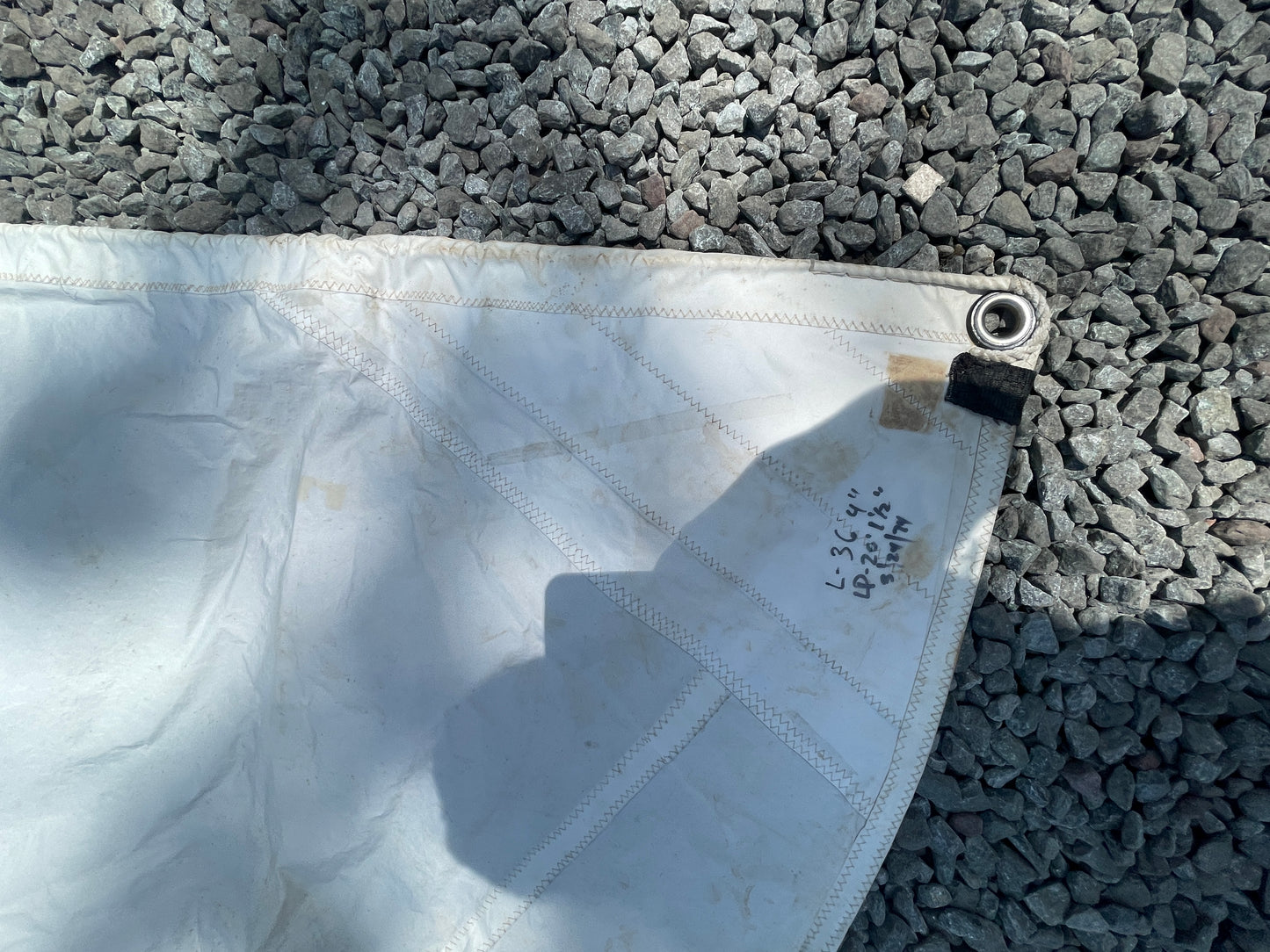 CAL 29 No. 1 Genoa 35’5” x 35’8” x 20’6”