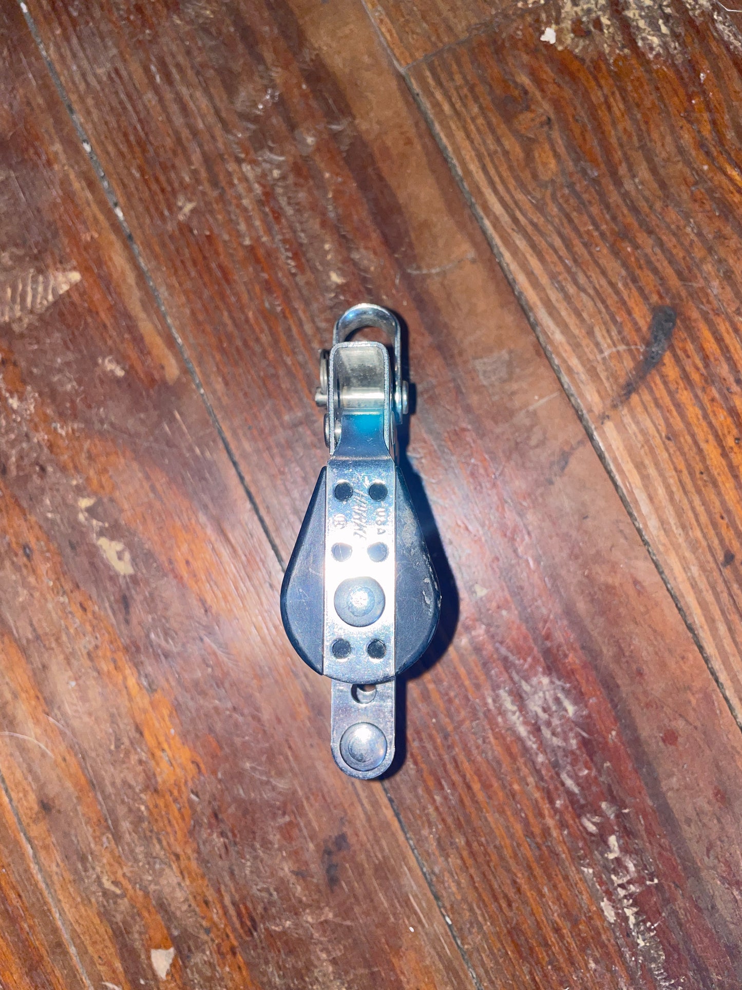 Harken Fixed 1 1/8” Triple Block With Beckett- 1/4” Line