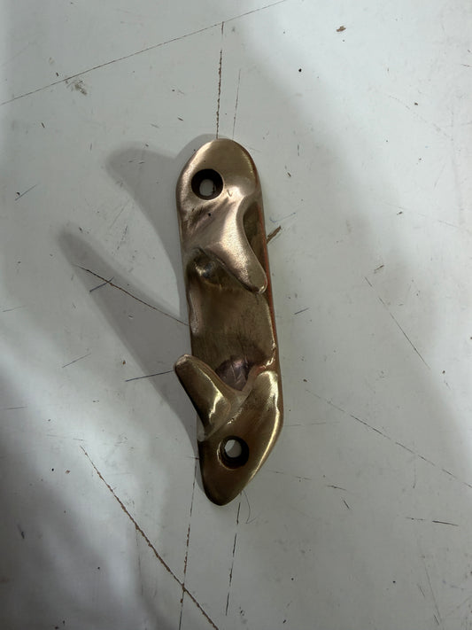 Bronze 4 1/4" Starboard Only Skeene Chock Cleat