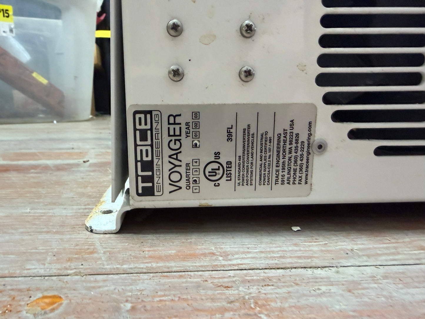 Voyager Marine Inverter/Charger Series I : MODEL V1012