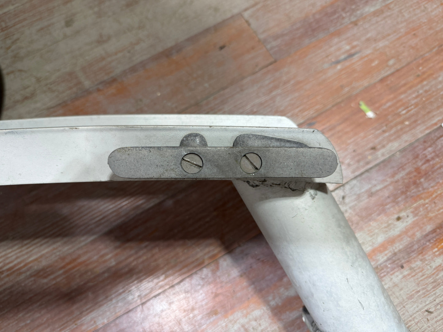 Arched Raised Aluminum Traveller - T Track - 1 1/2" Track