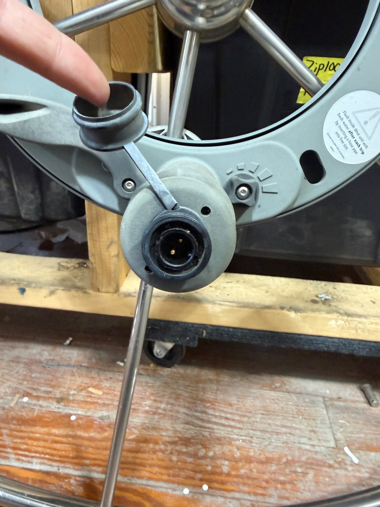 40" Edson Wheel With Raymarine Autopilot Wheel