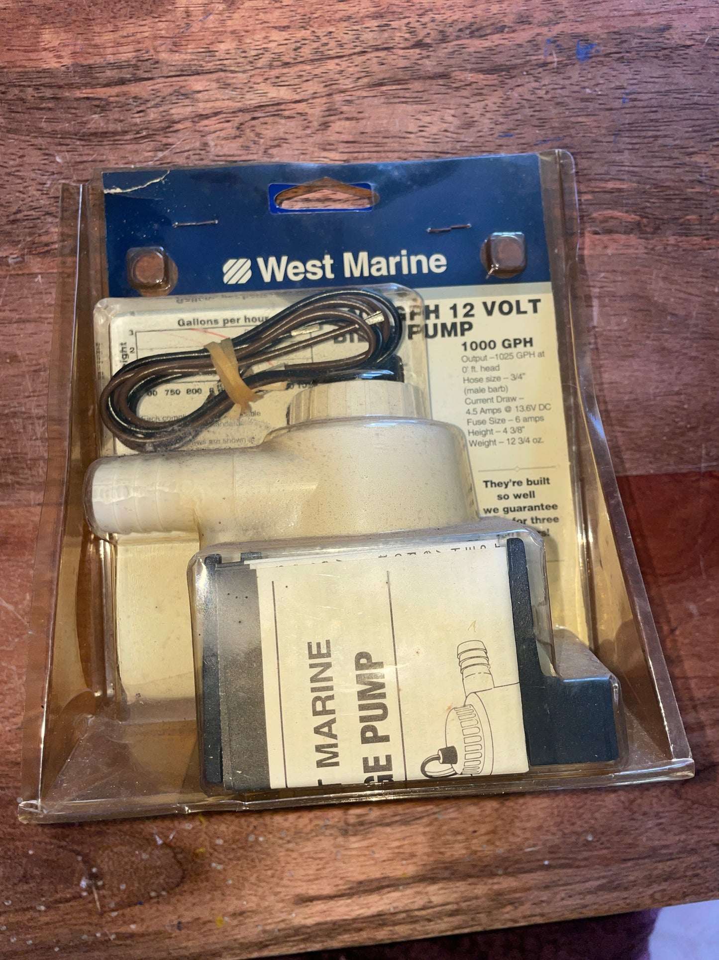 West Marine 1000GPH 12V Bilge Pump - NEW