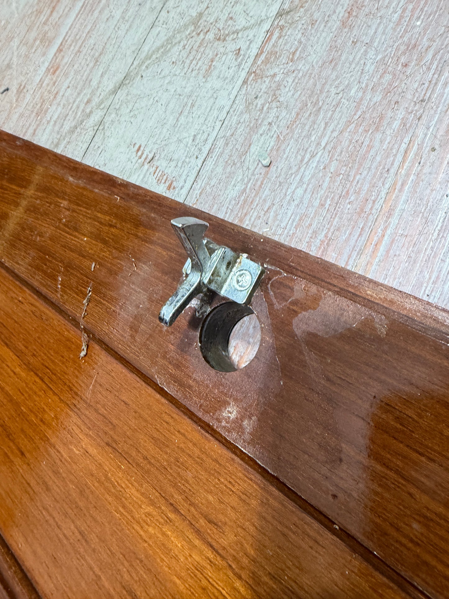 Columbia 36 Interior Door ID: 27 1/2" x 7 7/8" --#229