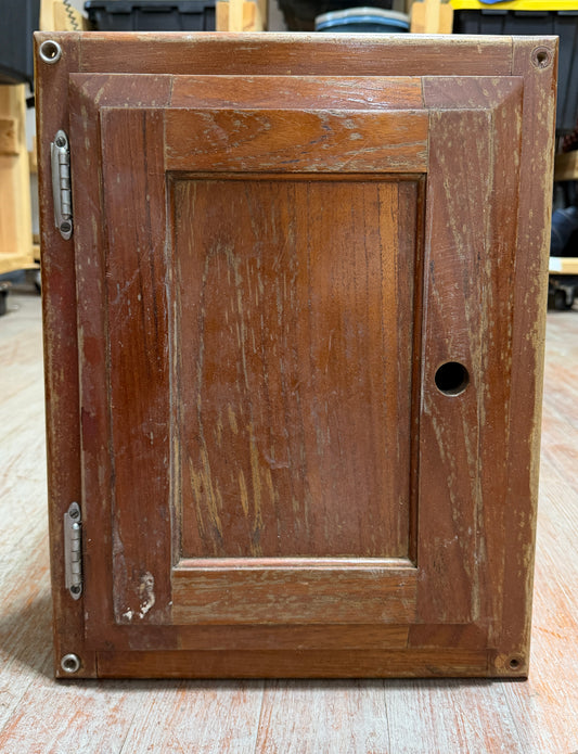 Columbia 36 Medicine Cabinet -- #234