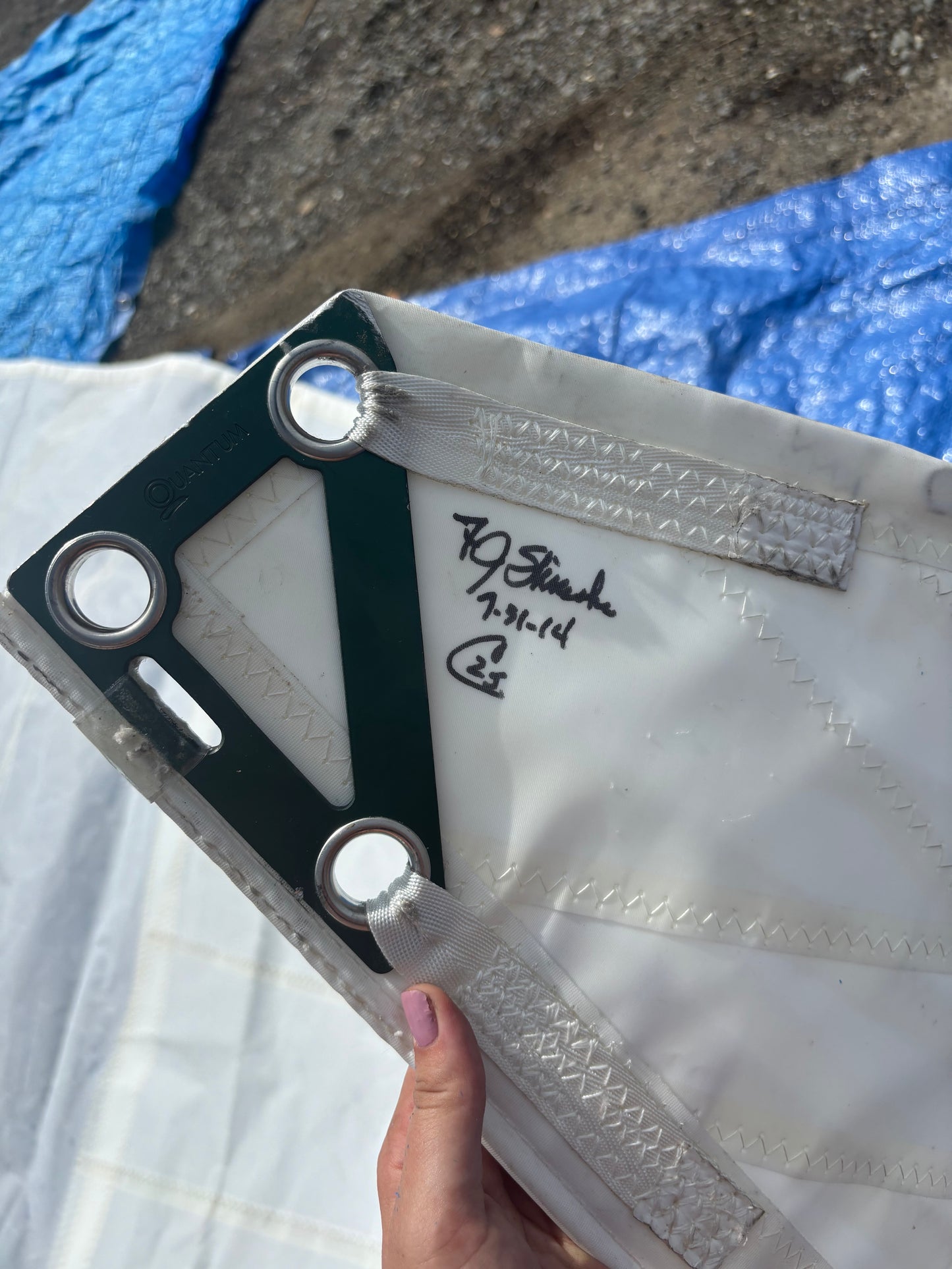 CAL 25 Quantum Main Sail -- 24' Luff x 27' Leech x 11' Foot -- LIKE NEW