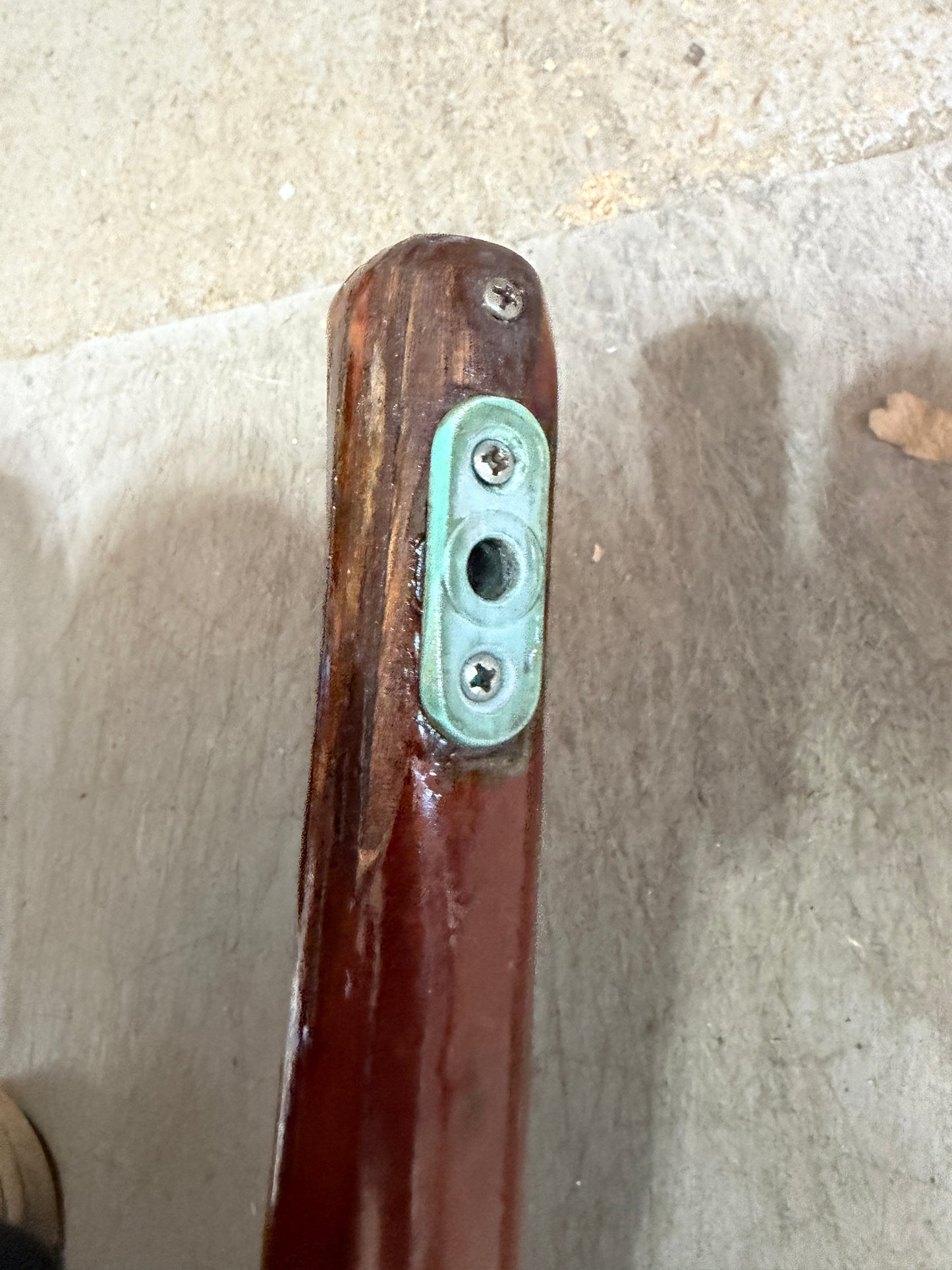 Valiant 32 Curved Tiller Handle With Hardware -- #8