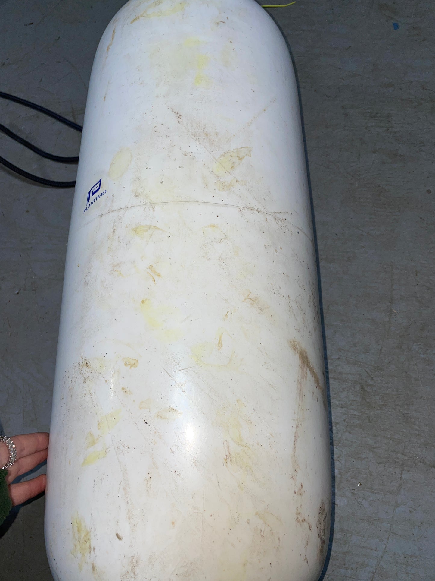 27” x 10” Plastimo Fender