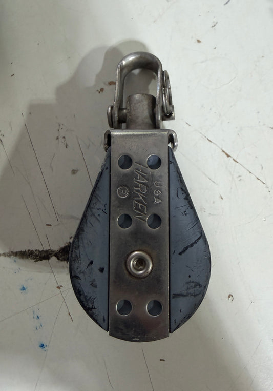 Harken Swivel Single Block 1 1/2” Sheave - 3/8” Line WITH OR WITHOUT SHACKLE