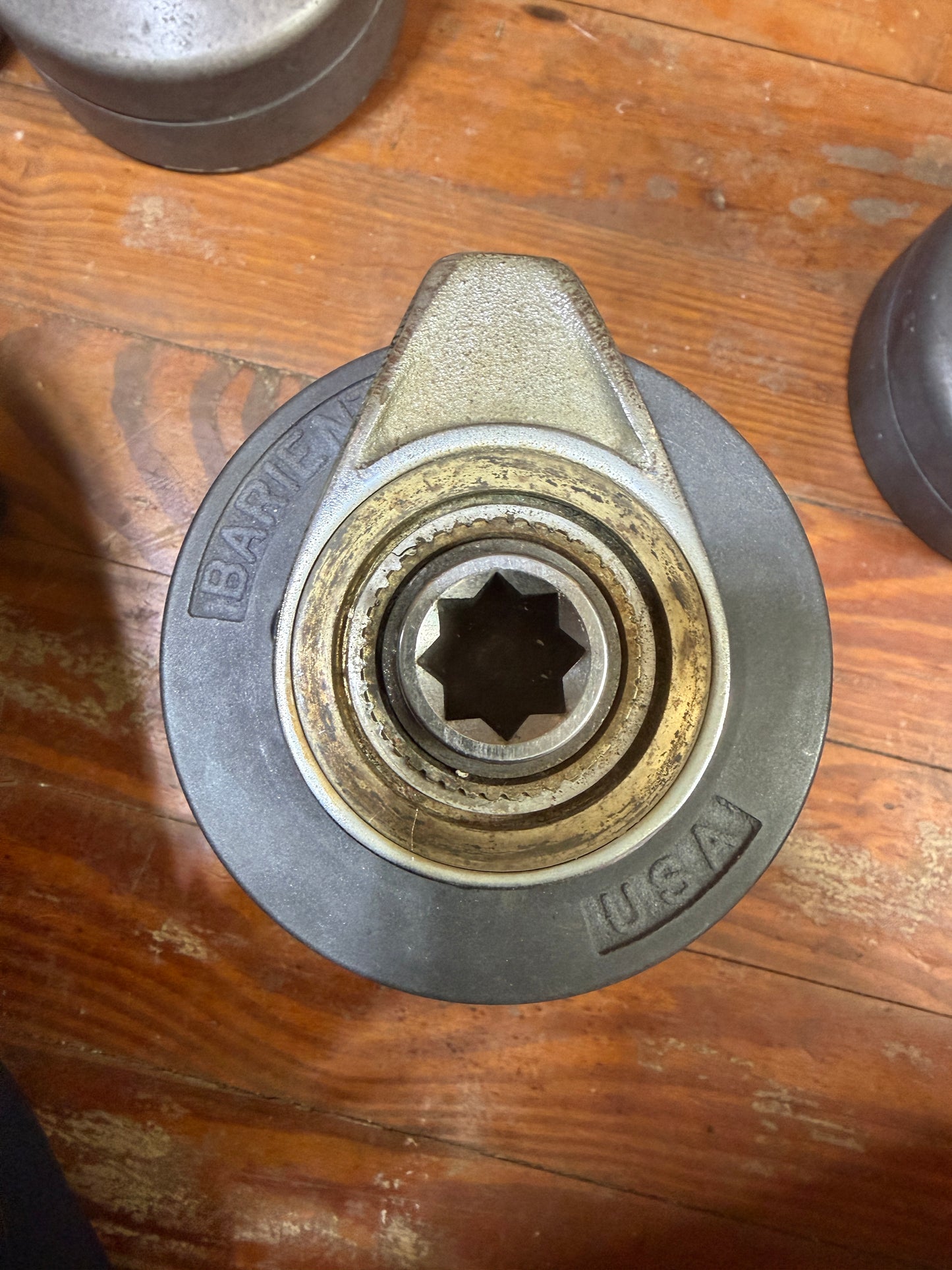 Barient 23 Single Speed Self Tailing Winch - ALUMINUM OR CHROMED