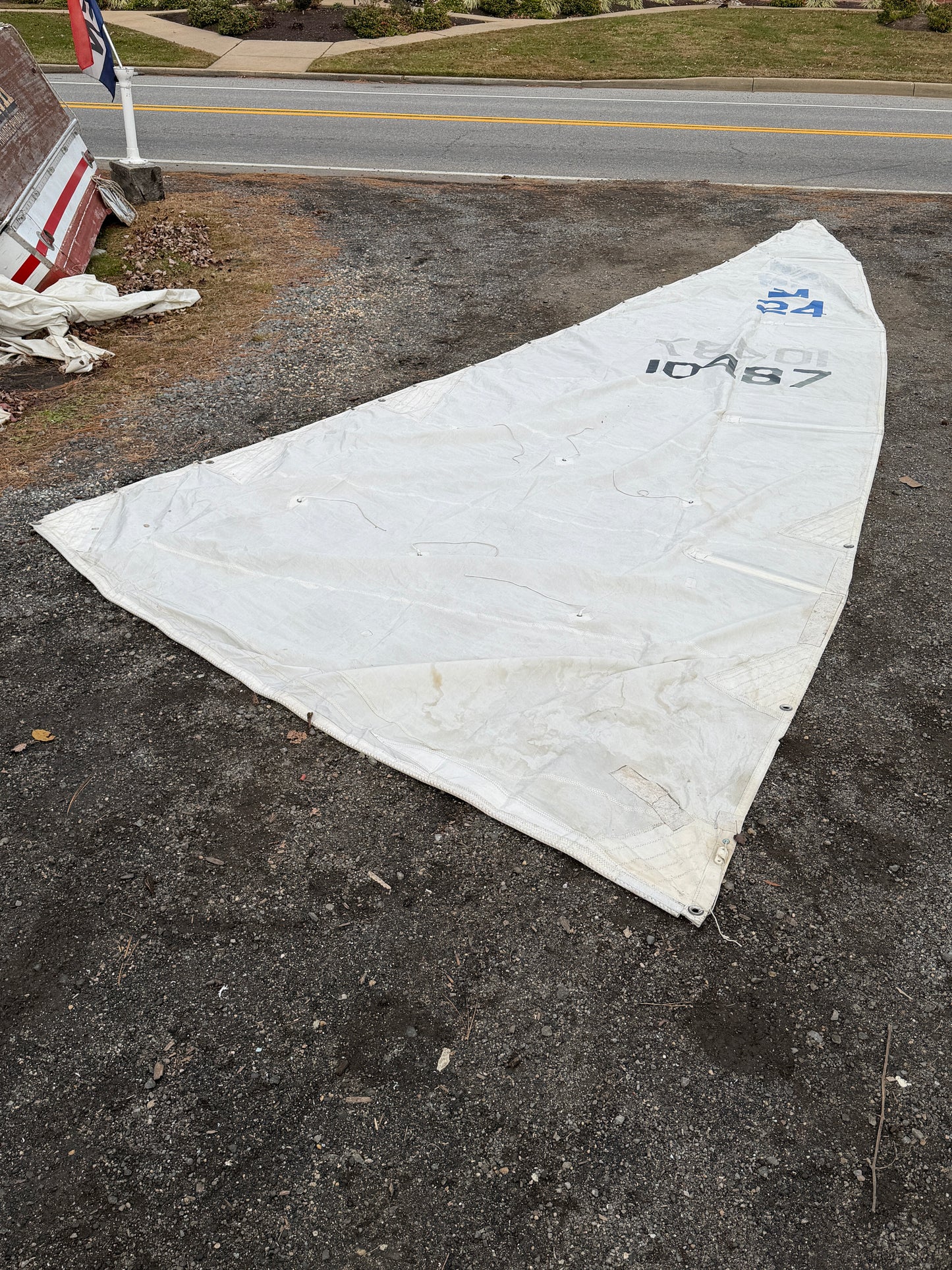 Morgan 24 Main Sail - 25'5" x 10'10"