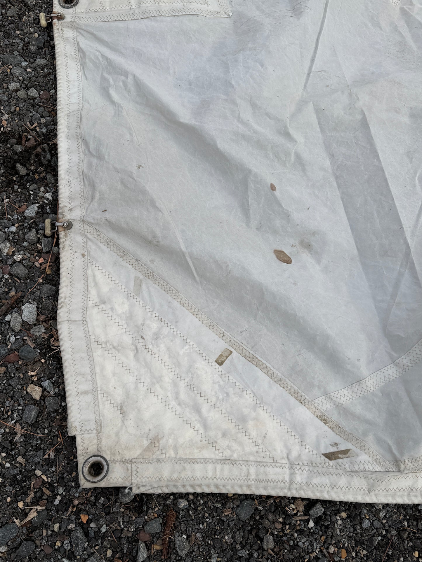 Morgan 24 Main Sail - 25'5" x 10'10"