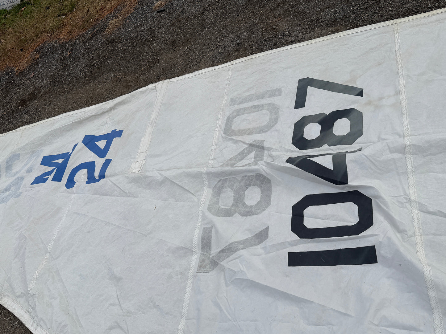 Morgan 24 Main Sail - 25'5" x 10'10"