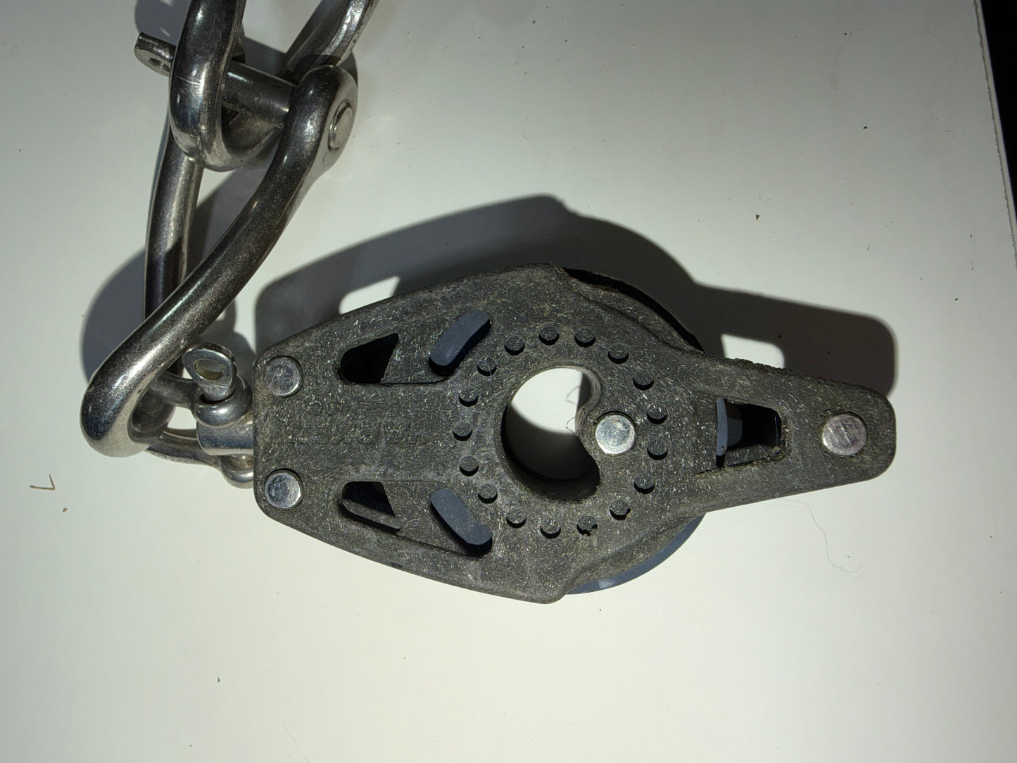 Harken 40C Single Swivel Blocks WITH Twist Shackles