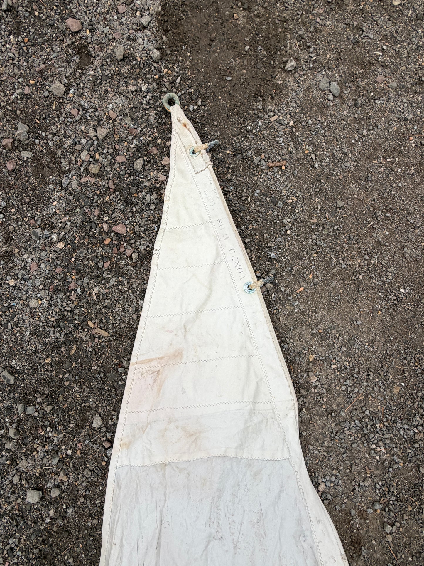 NO 3 Genoa - 25'10" x 14' x 13'10"