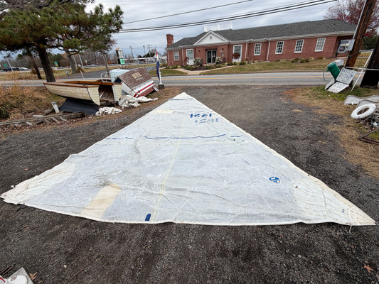 Performance Sail - 29'4" x 27'9" x 15'8"