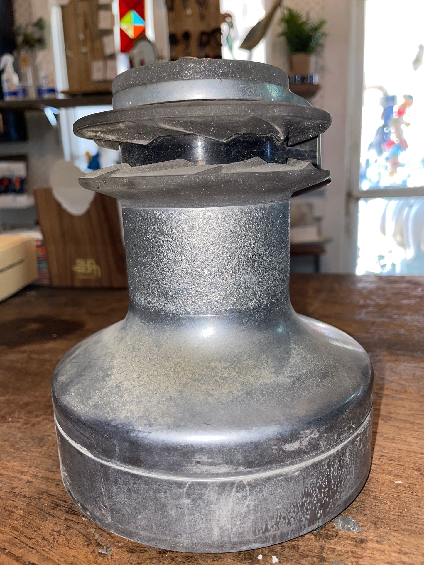 Lewmar 40 Single Speed Self Tailing Winch - Older Style