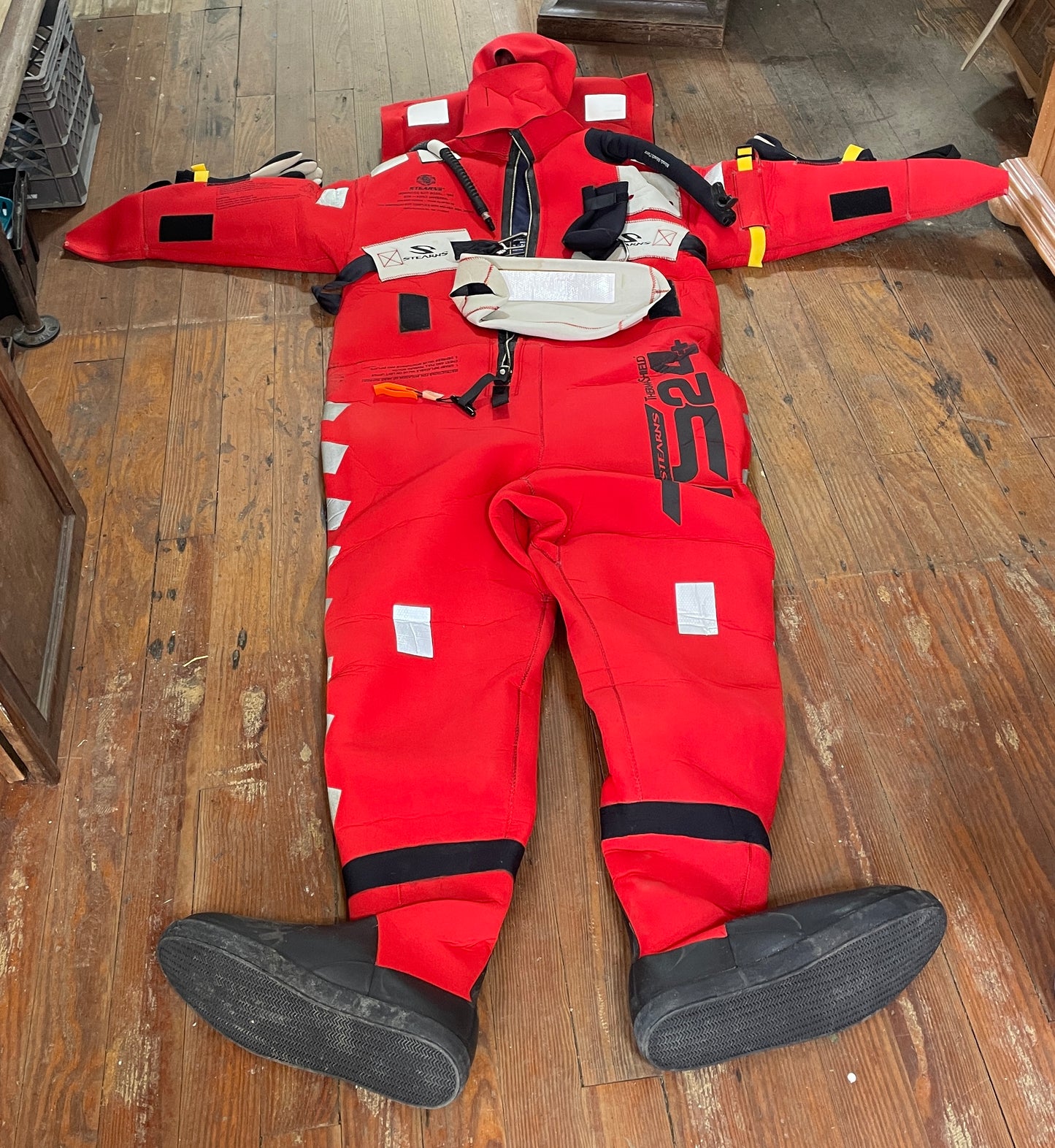 Stearns Immersion Suit MODEL L98 - Size Adult Universal 110LB - 330LB