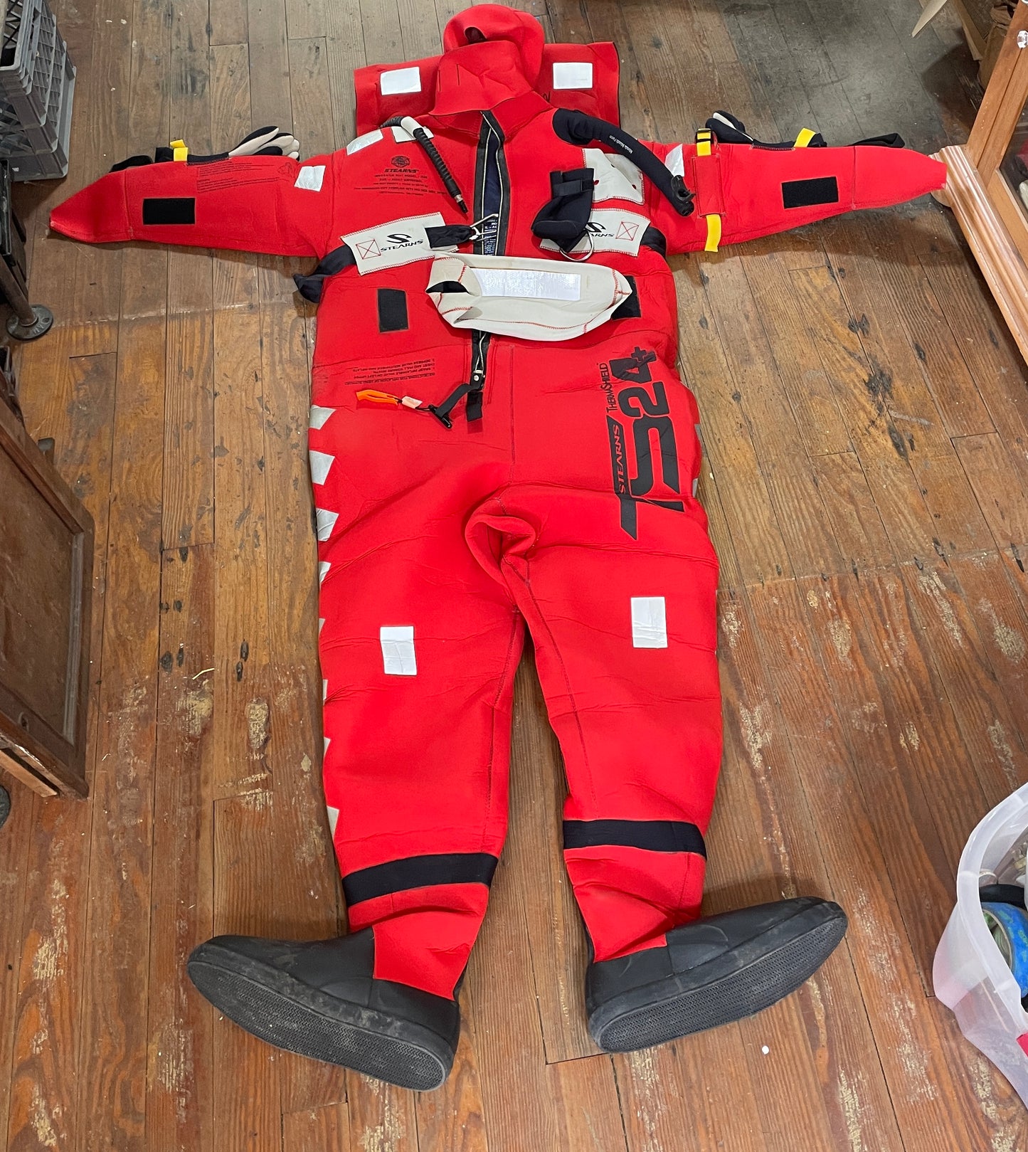 Stearns Immersion Suit MODEL L98 - Size Adult Universal 110LB - 330LB