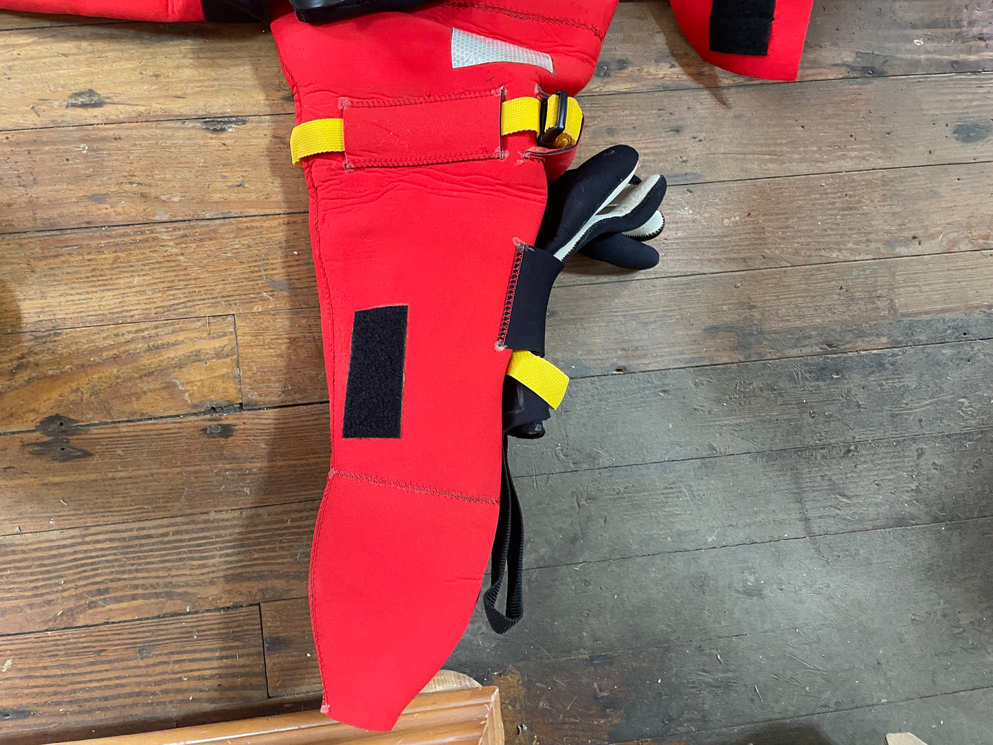 Stearns Immersion Suit MODEL L98 - Size Adult Universal 110LB - 330LB