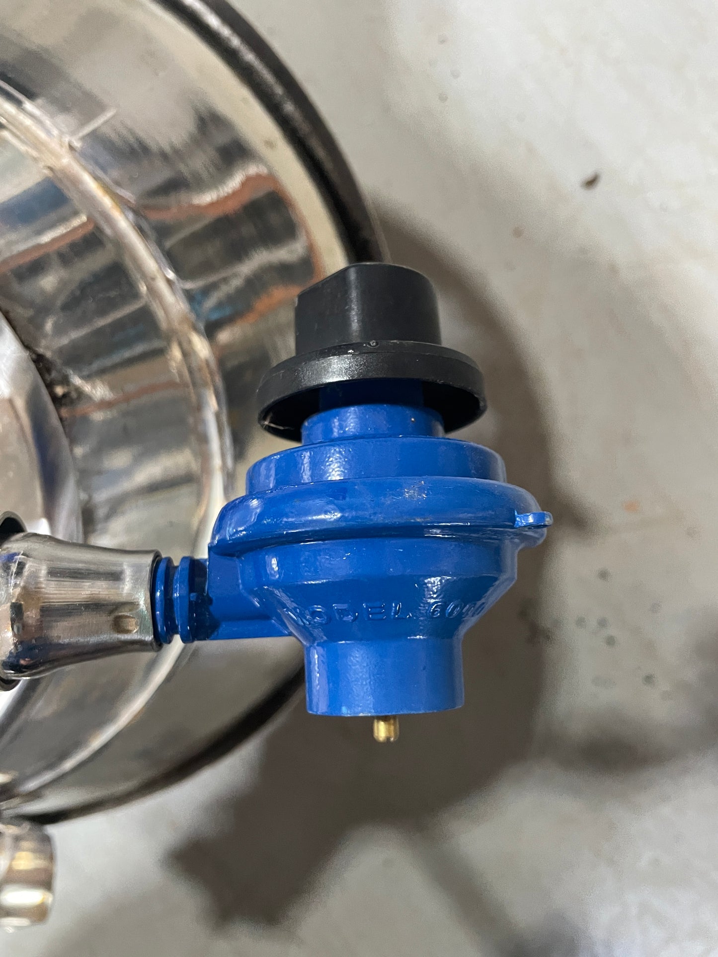 Magma Propane Grill- Rail Mounting With Regulator
