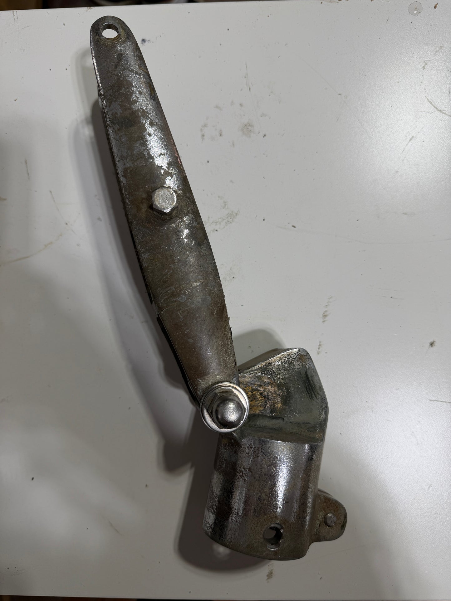 Chromed Bronze 1 1/2" Diameter Tiller Hardware and 1 5/8" Diameter Rudder Cap