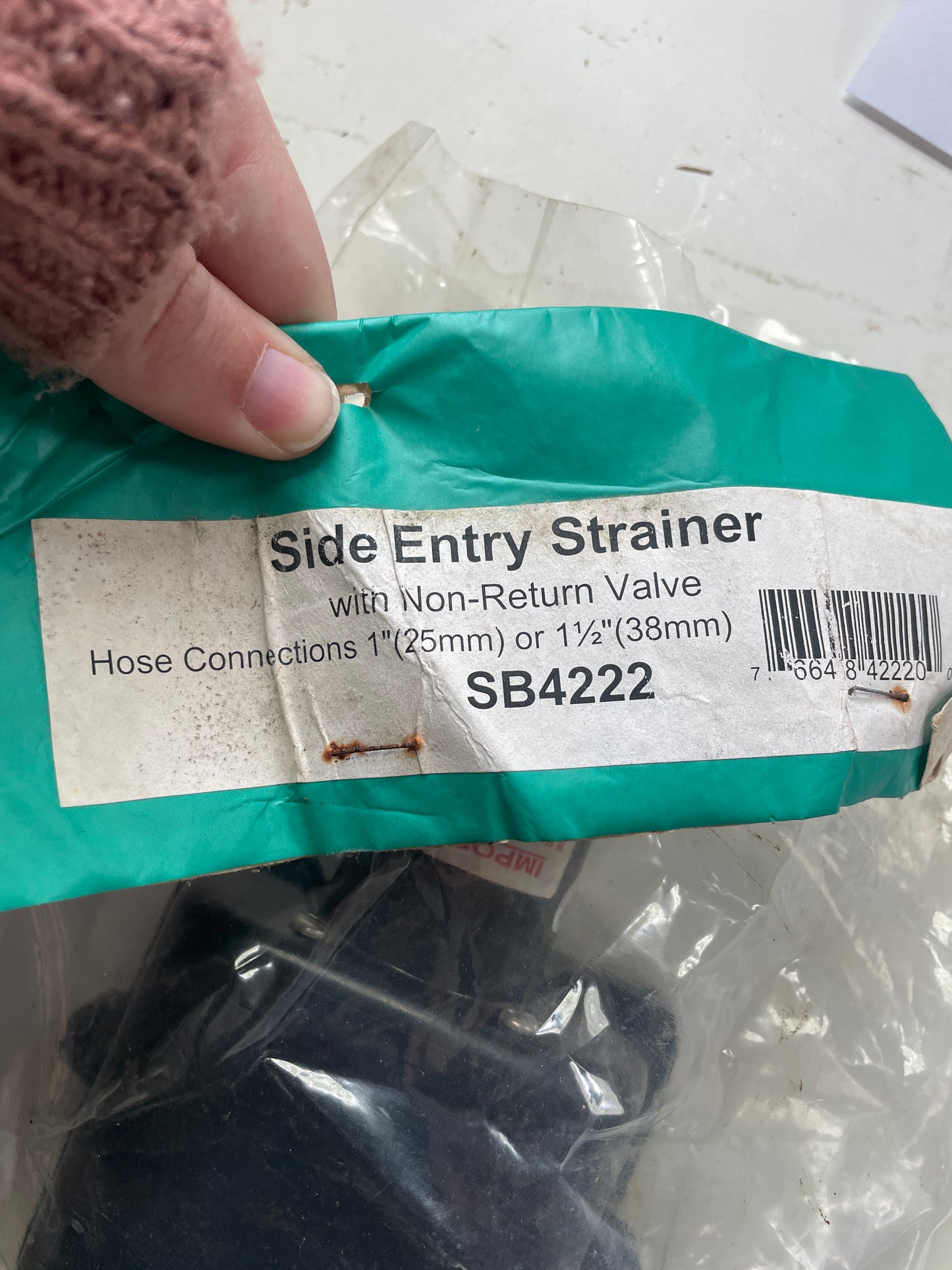 Whale Side Entry Strainer - SB4222 - NEW