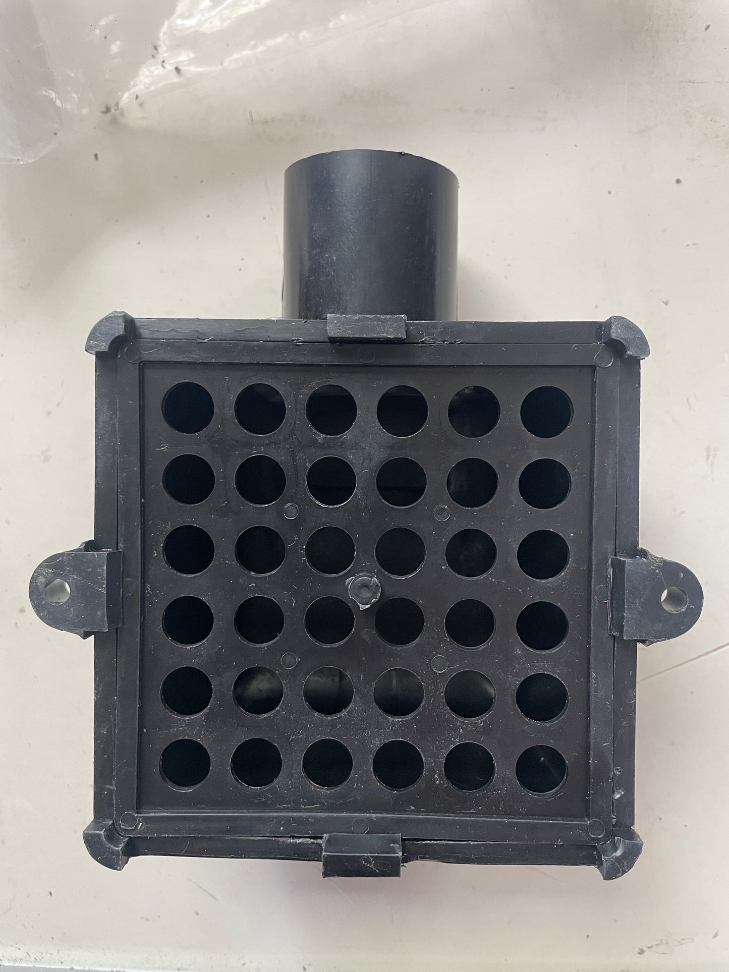 Whale Side Entry Strainer - SB4222 - NEW
