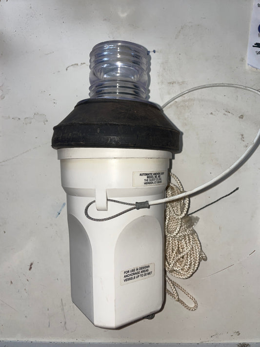 Guest Automatic Anchor Light MODEL # 452