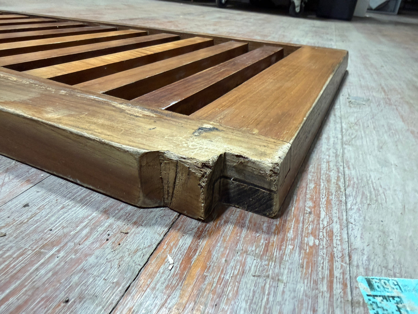 Grated Head Floor Piece - Rafiki 35 -- #247