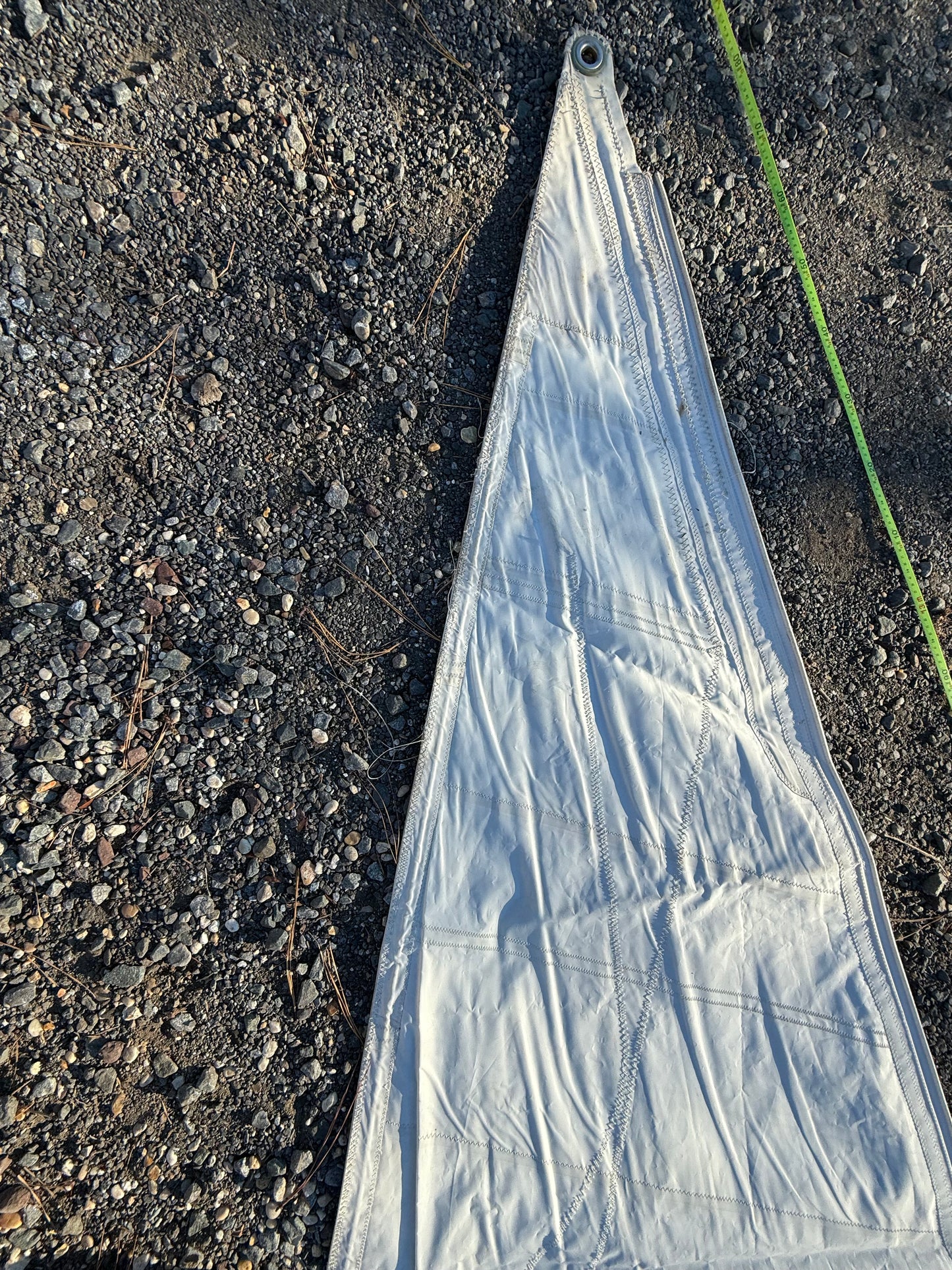 45'7 x 45'3" x 26'5" - Hood Sail