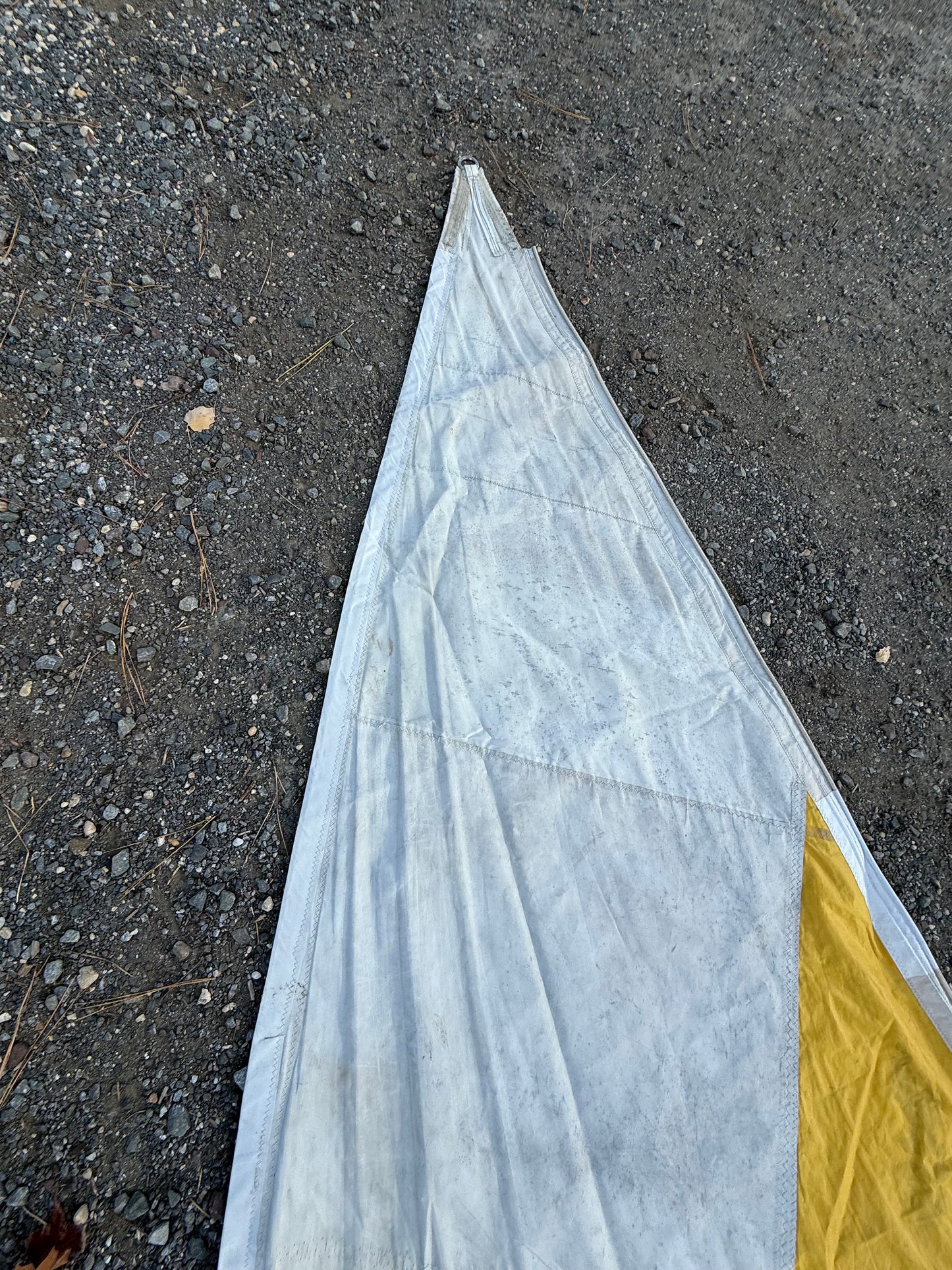 Rainbow Spinnaker - 40'3" x 39'6" x 24'2"