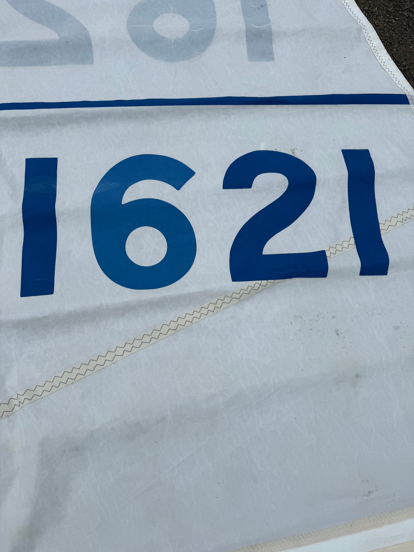 Mainsail Number 1621 - Luff 24'1" x Leech 26'7" x Foot 10'6"