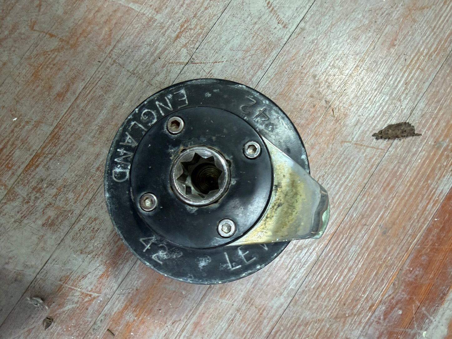 Lewmar 42 Self Tailing Winch - CHROMED OR ALUMINUM BODY