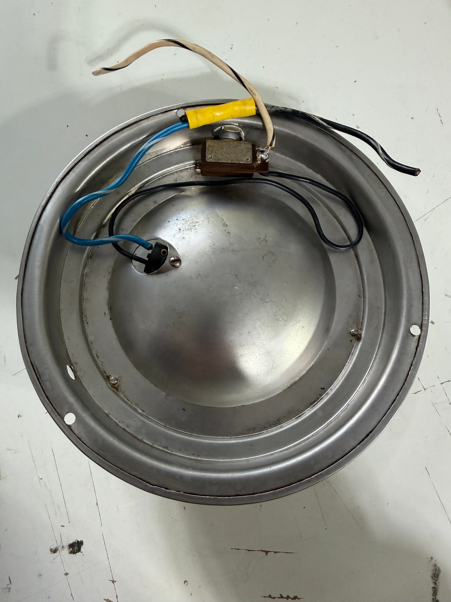 6 7/8" Diameter Interior Light