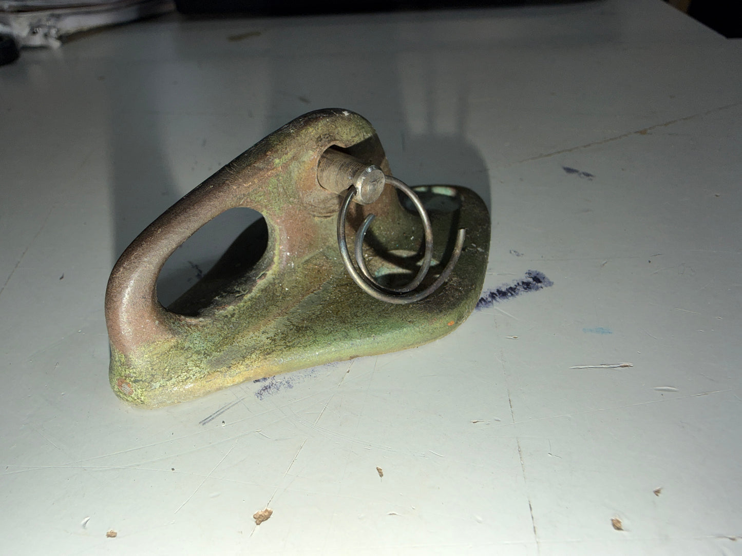 Vintage Bronze Bow Fitting
