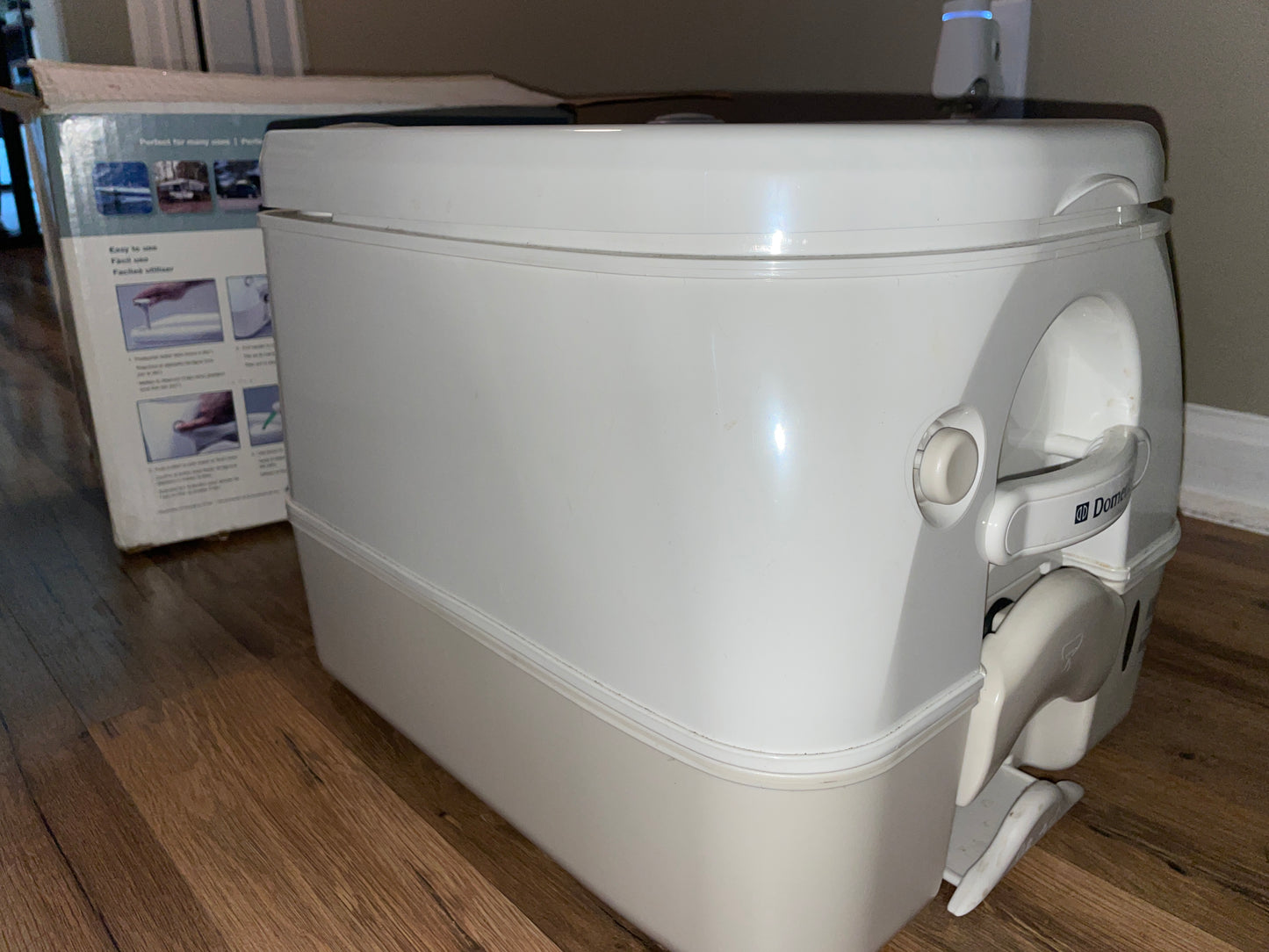 Dometic Portable Toilet MODEL SA 972