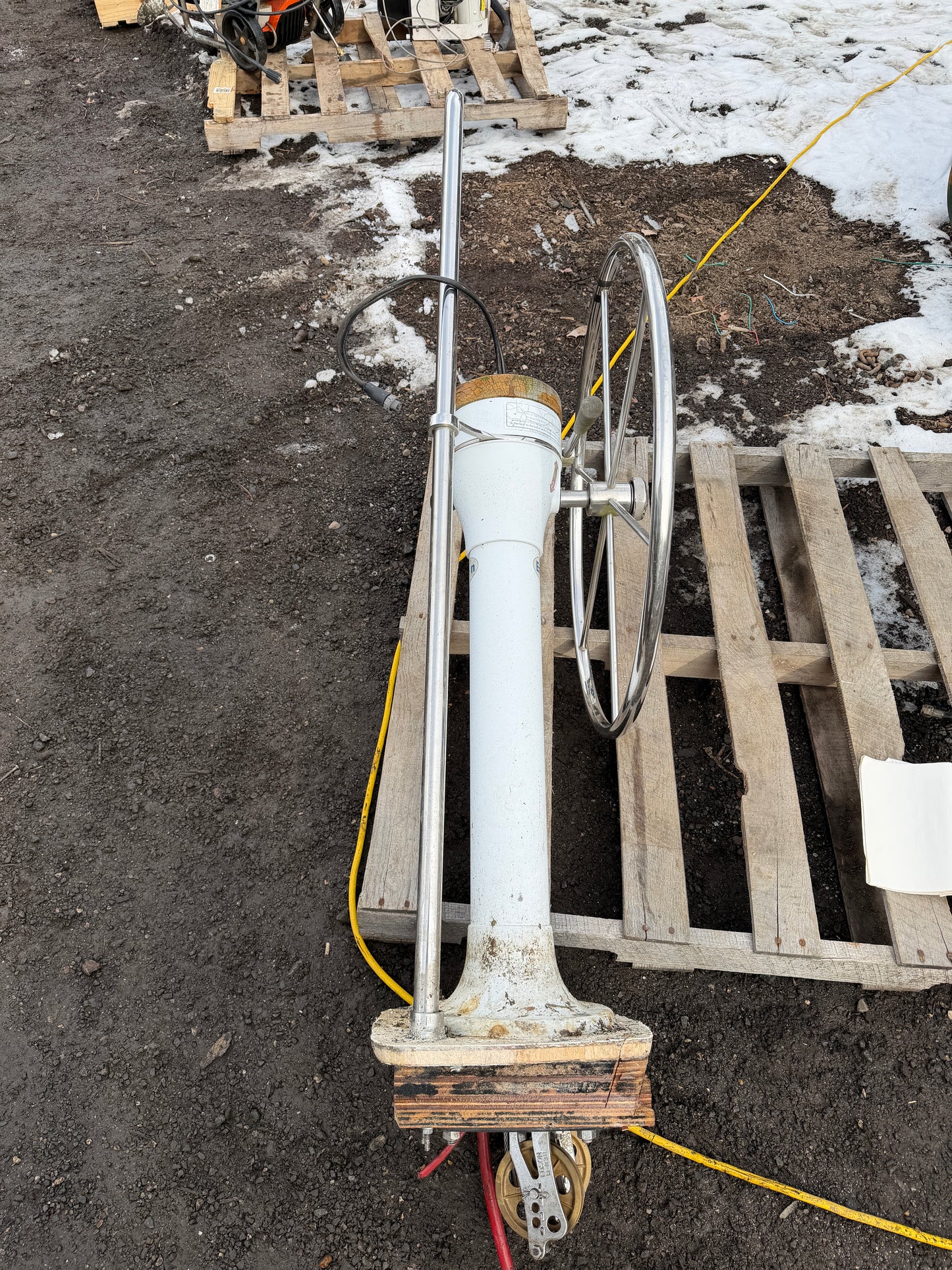 Edson Pedestal With 28" Wheel - 54" Tall Guard