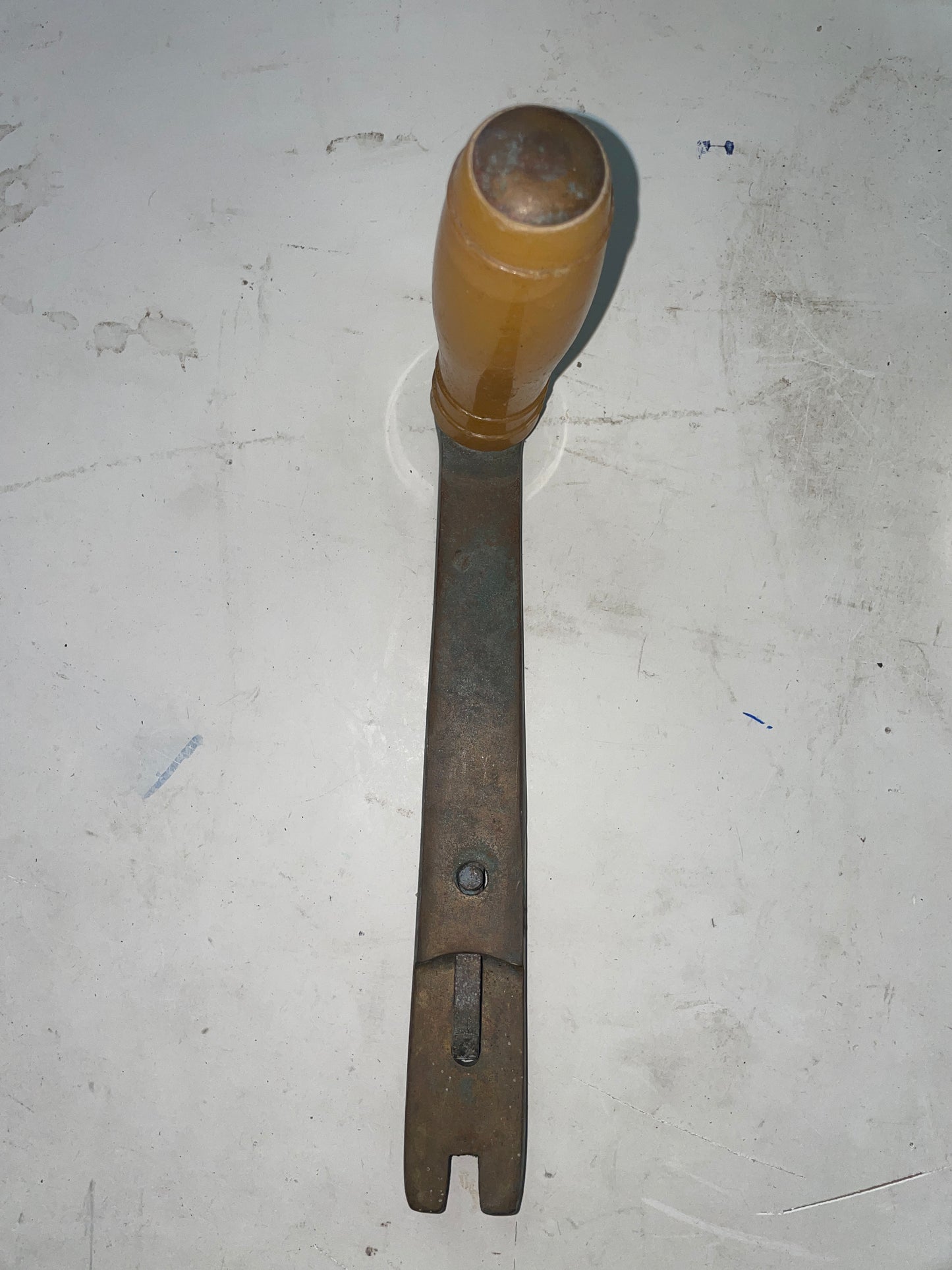 Vintage Bronze 8” - 1 1/4” Insert Winch Handle