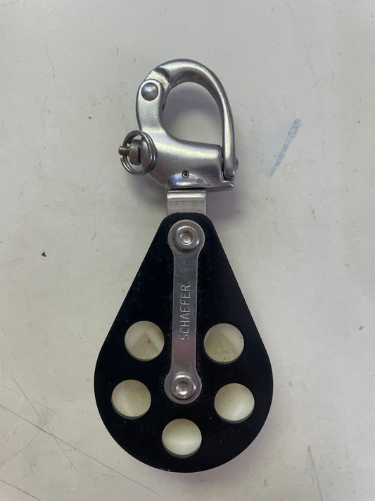 Schaefer 2” Single Swivel Block with Attached Shackle- 7/16” Line