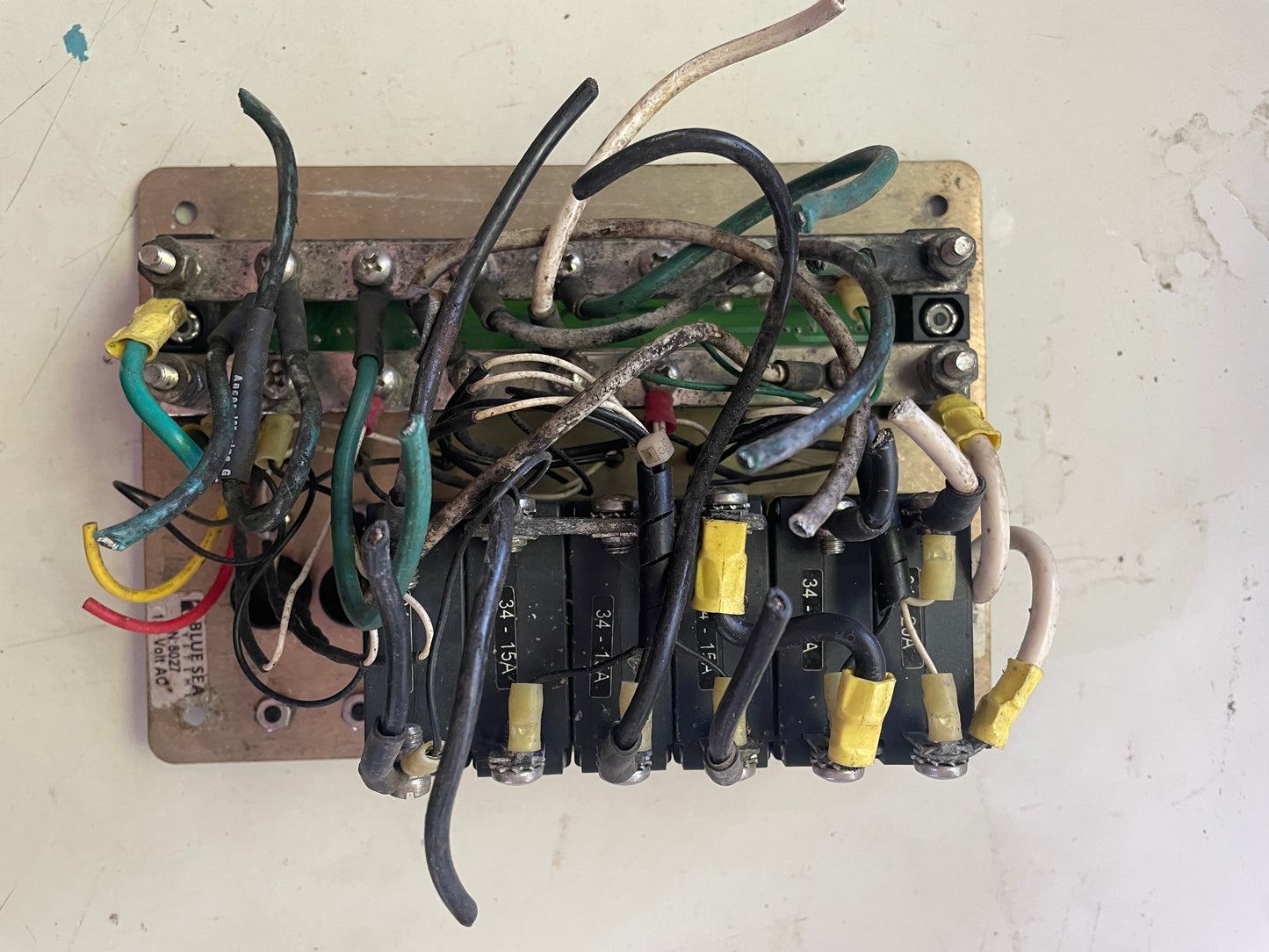 Blue Sea Systems 8 Switch (6 Installed) 120VAC/60 HZ Distribution Panel