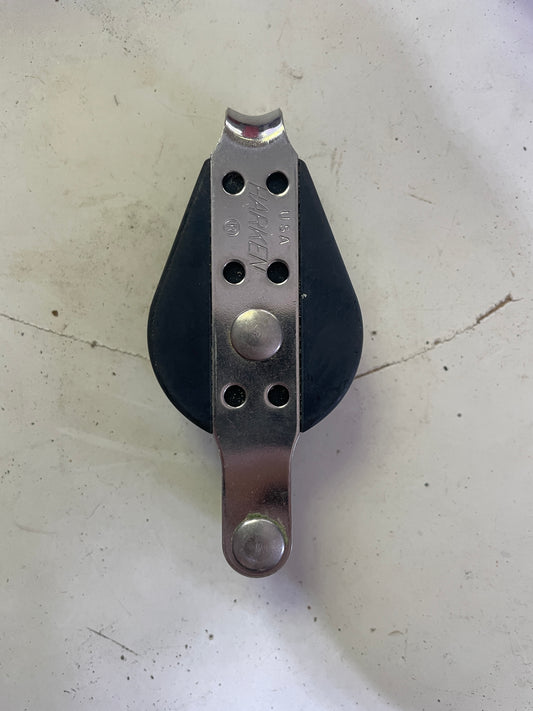 Harken 1 1/2” Single Sheave Fixed Block With Beckett - 3/8” Line