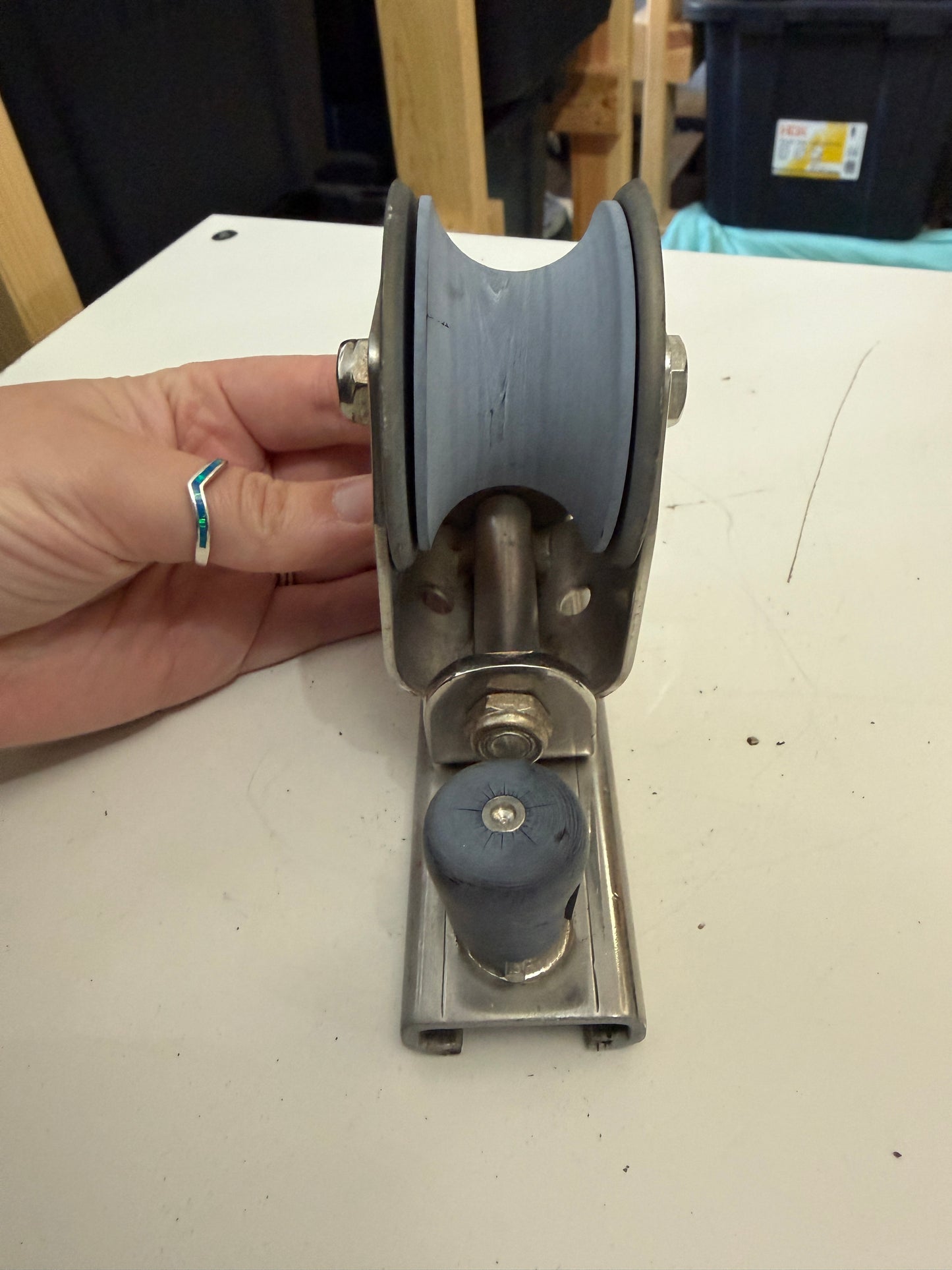 1 3/8" Track Pull Top Sheet Block - Catalina Morgan 38