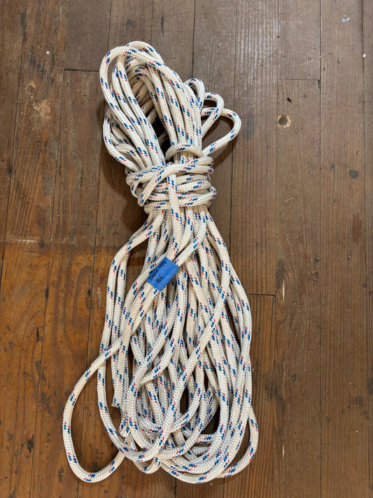 Halyard Line OFF Irwin 10/4 - 2 LENGTHS