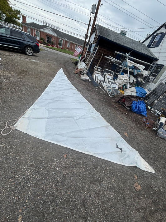Valiant 32 Stay Sail - 24'9" x 28'9" x 10'5"
