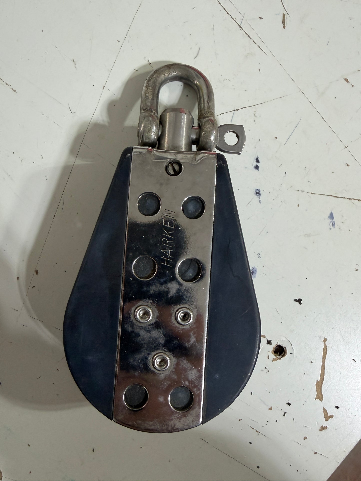 Large Harken 3" Swivel Block With Shackle - 5/8" Line