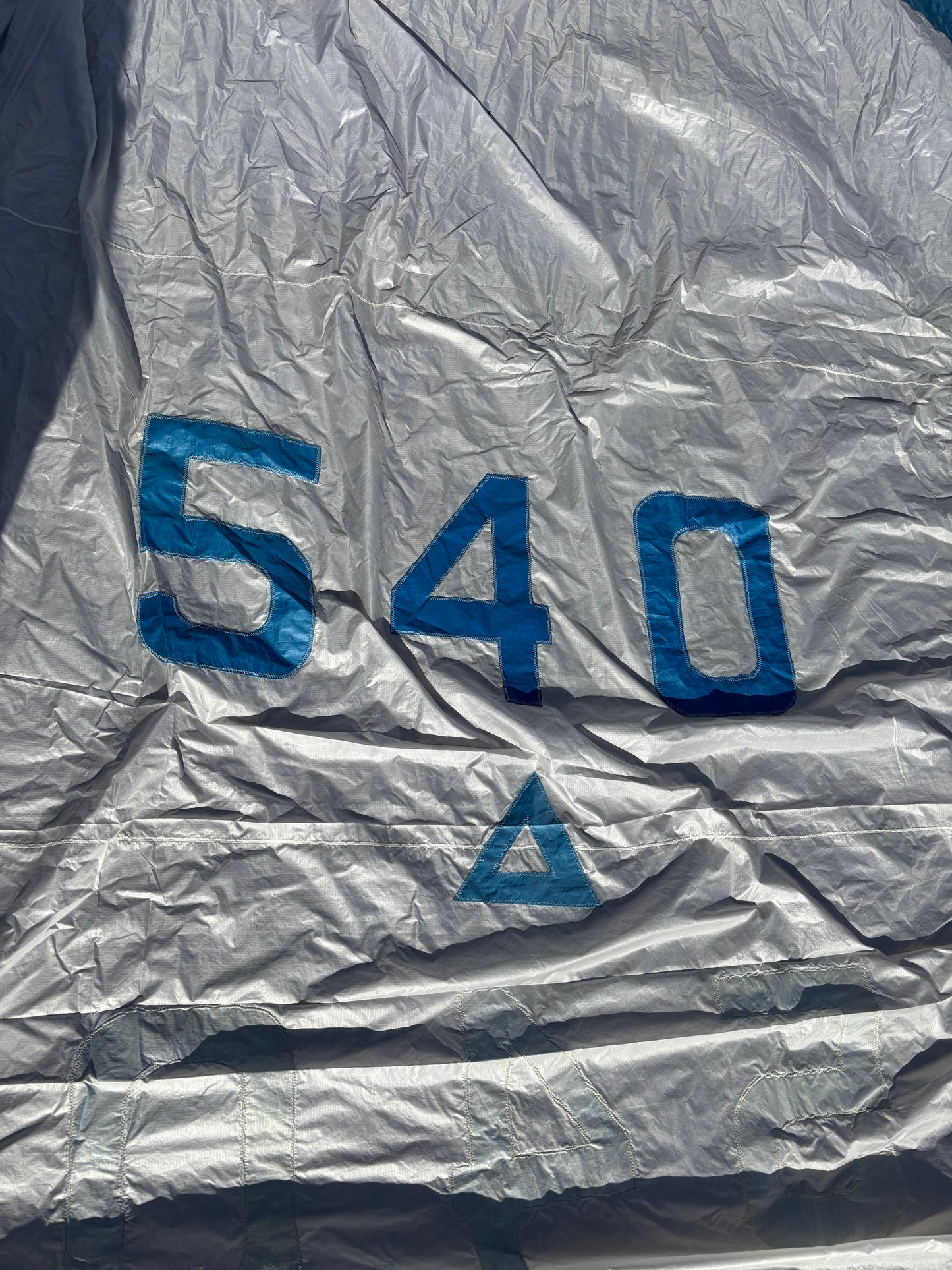 Symmetrical Spinnaker - 30'8" x 30'8" x 17'3"